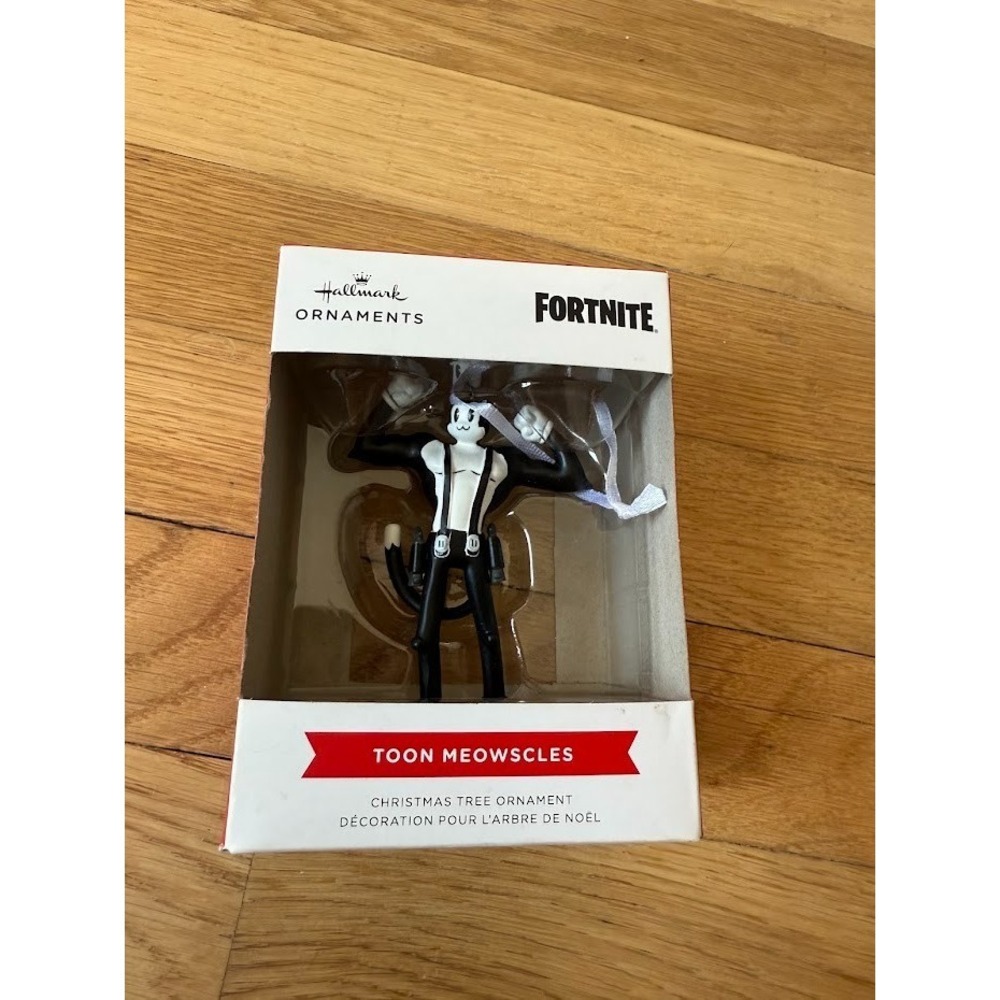 Hallmark Fortnite Toon Meowscles Christmas Ornament New With Box